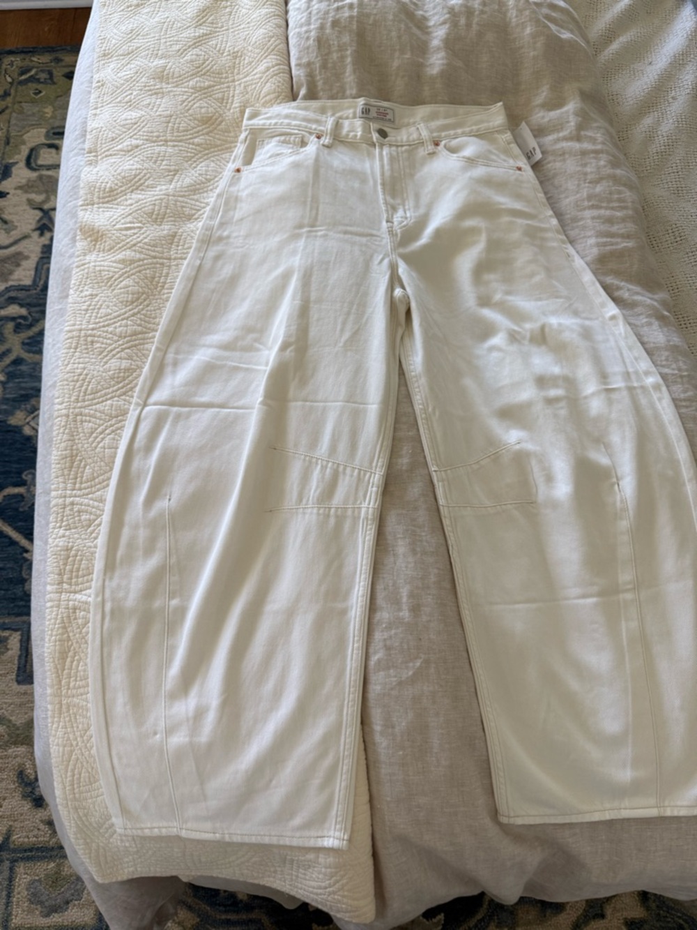 NWT GAP Horseshoe High Rise Off White Jeans - Picture 2 of 10